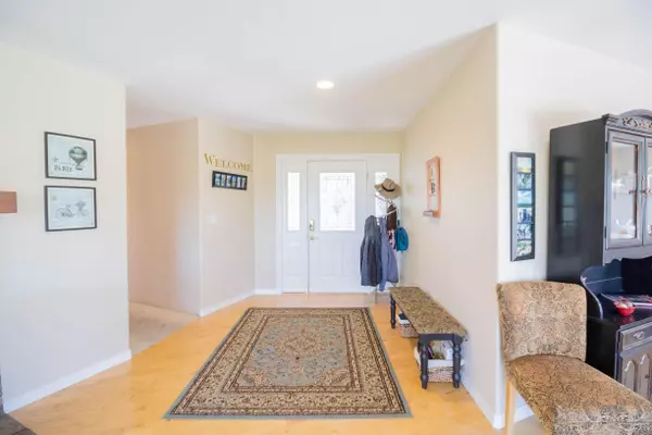 Grants Pass, OR 97526,300 Lindy LN