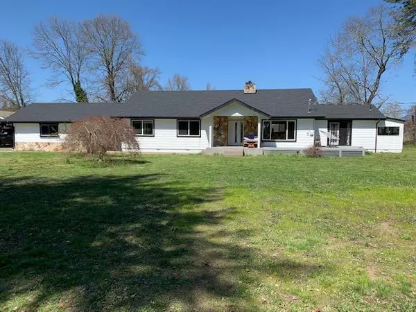 4450 Leonard RD, Grants Pass, OR 97527