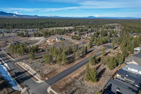 Lot 14 Ember PL, Bend, OR 97703