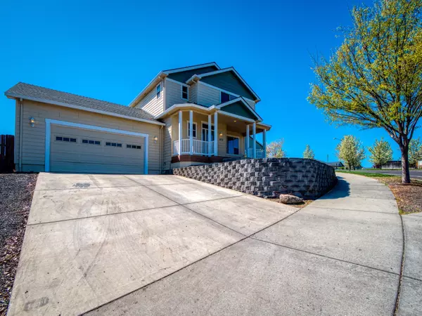 Eagle Point, OR 97524,873 Crystal DR