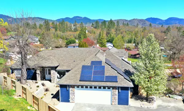 Grants Pass, OR 97526,121 Fall Run DR