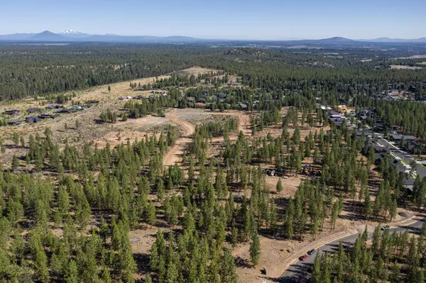 Bend, OR 97703,62647-16 Woodsman CT NW