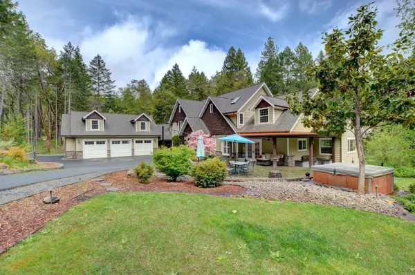 Grants Pass, OR 97527,446 Bonnie LN