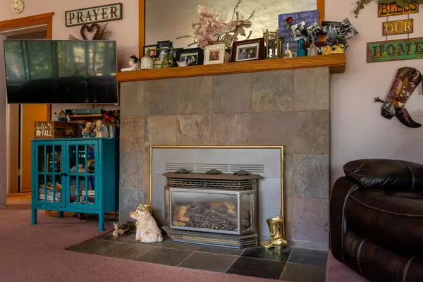 Bend, OR 97701,1406 9th ST