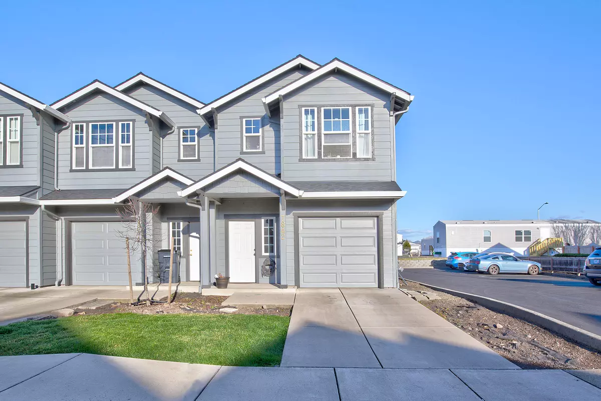 White City, OR 97503,7842 Phaedra LN