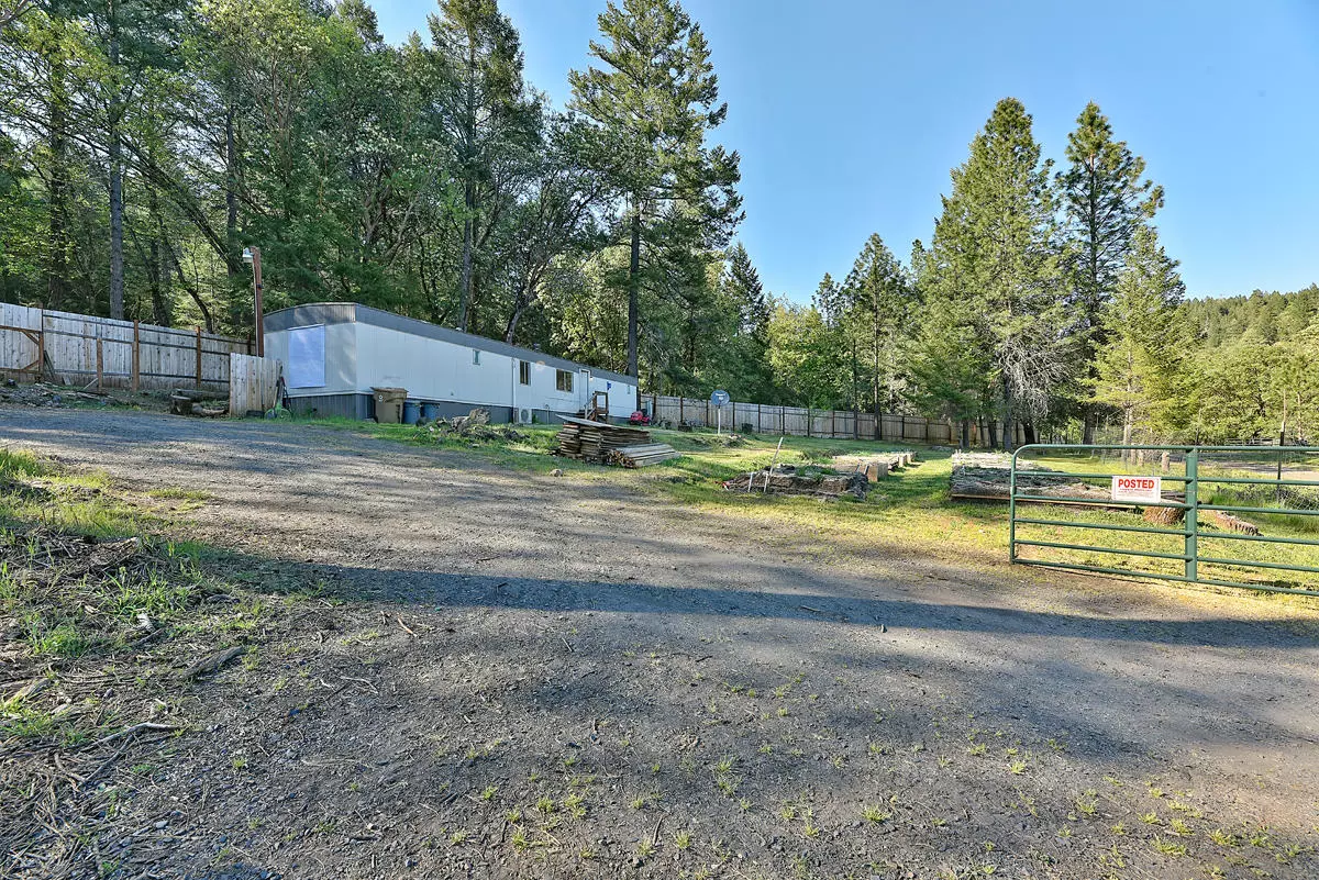 Grants Pass, OR 97527,120 Steelhead LN