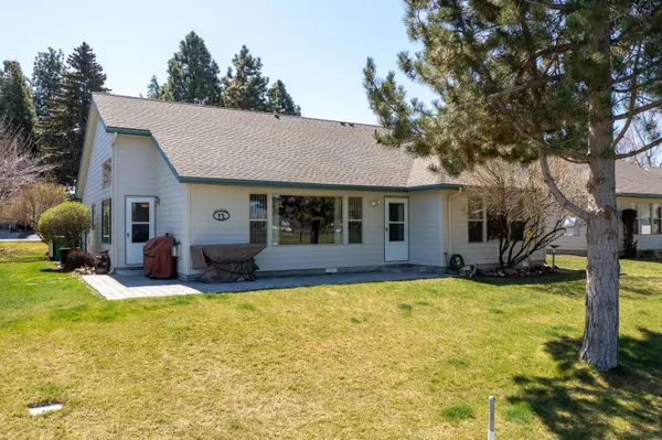 Klamath Falls, OR 97601,935 Hanks ST