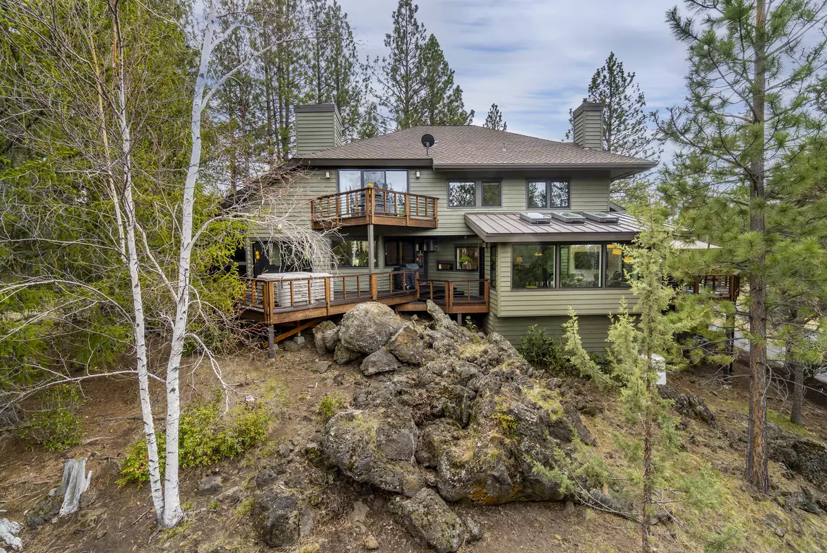 Bend, OR 97702,60010 Ridgeview DR