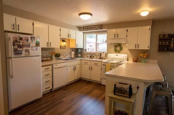 Bend, OR 97702,59805 Cheyenne RD
