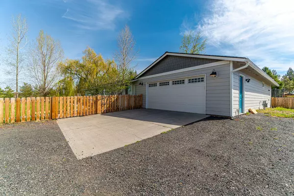 Redmond, OR 97756,3355 Dogwood AVE