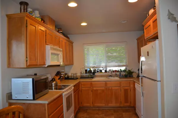 Grants Pass, OR 97527,1132 Angler LN