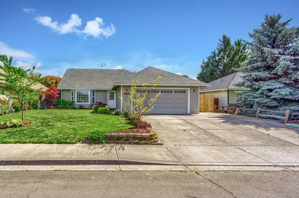 239 Peebler WAY, Medford, OR 97501