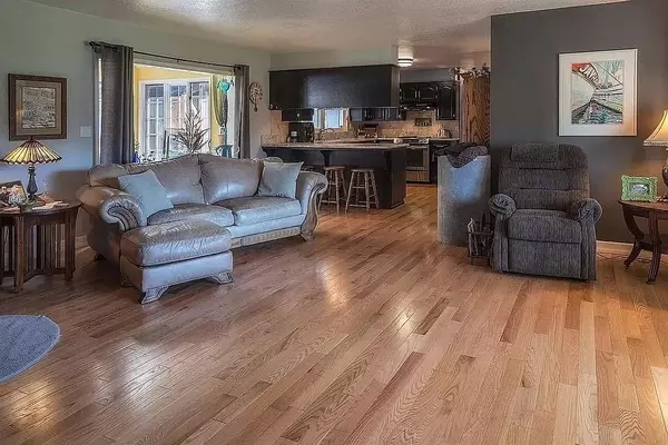 Grants Pass, OR 97526,5175 Azalea DR