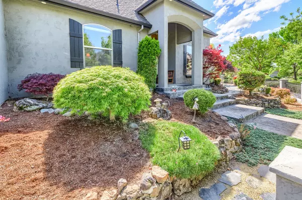 Ashland, OR 97520,461 Lindsay LN