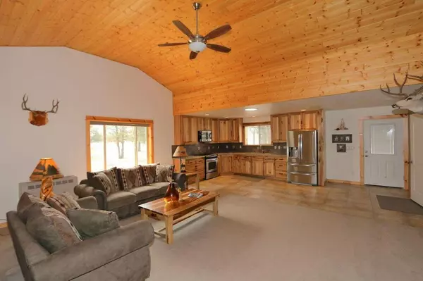 Culver, OR 97734,6883 Lakeview DR