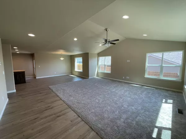 Klamath Falls, OR 97603,961 Patterson ST