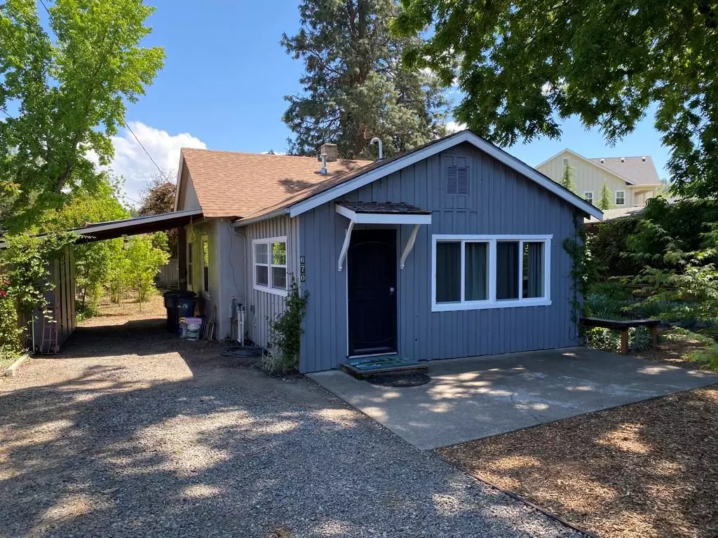 Jacksonville, OR 97530,670 5th ST