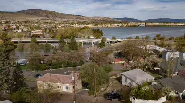 Klamath Falls, OR 97601,301 Main ST