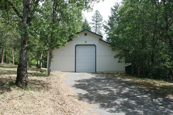 Grants Pass, OR 97526,255 Rancho Vista DR