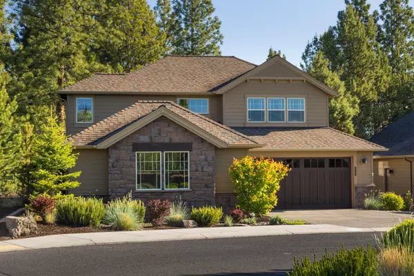 Bend, OR 97703,2552 Majestic Ridge DR