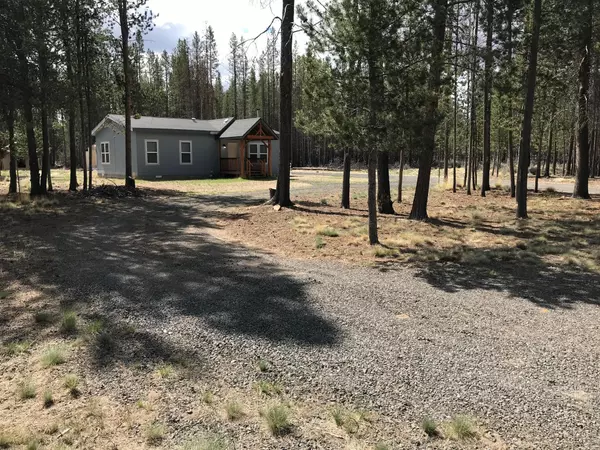 9818 Split Rail RD, La Pine, OR 97739