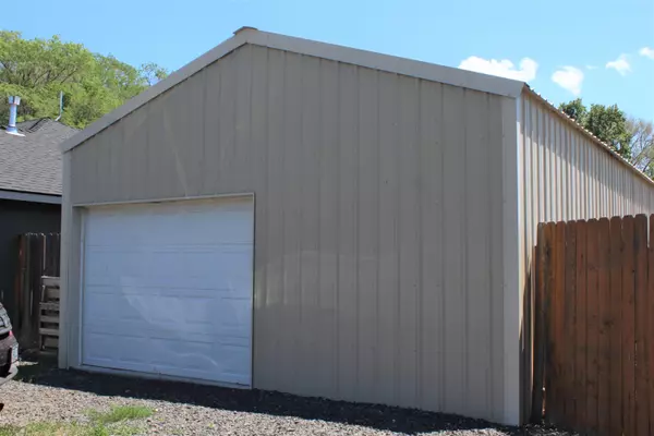 Klamath Falls, OR 97603,2177 Jeffrey LN