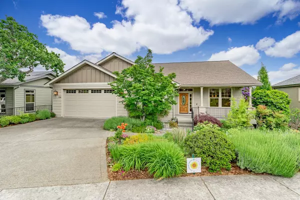 Ashland, OR 97520,594 Sutton PL