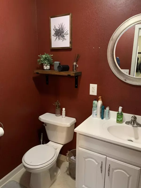 Klamath Falls, OR 97603,2161 Madison ST