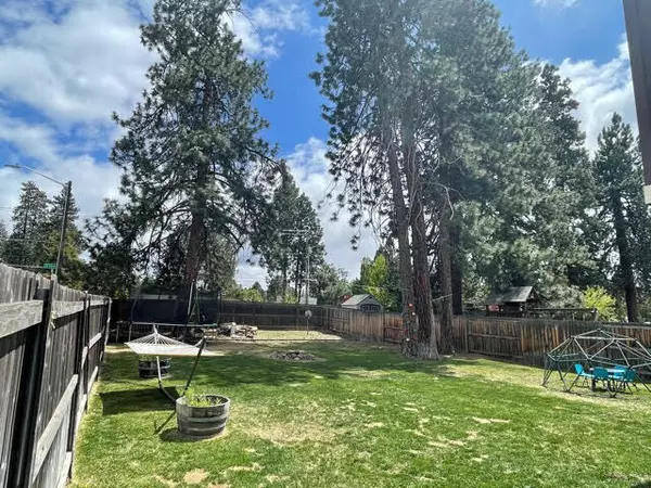 Bend, OR 97702,20181 Lora LN