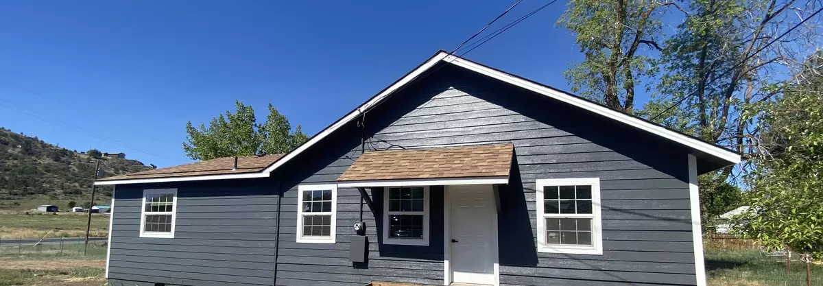 Klamath Falls, OR 97601,3536 Granite ST