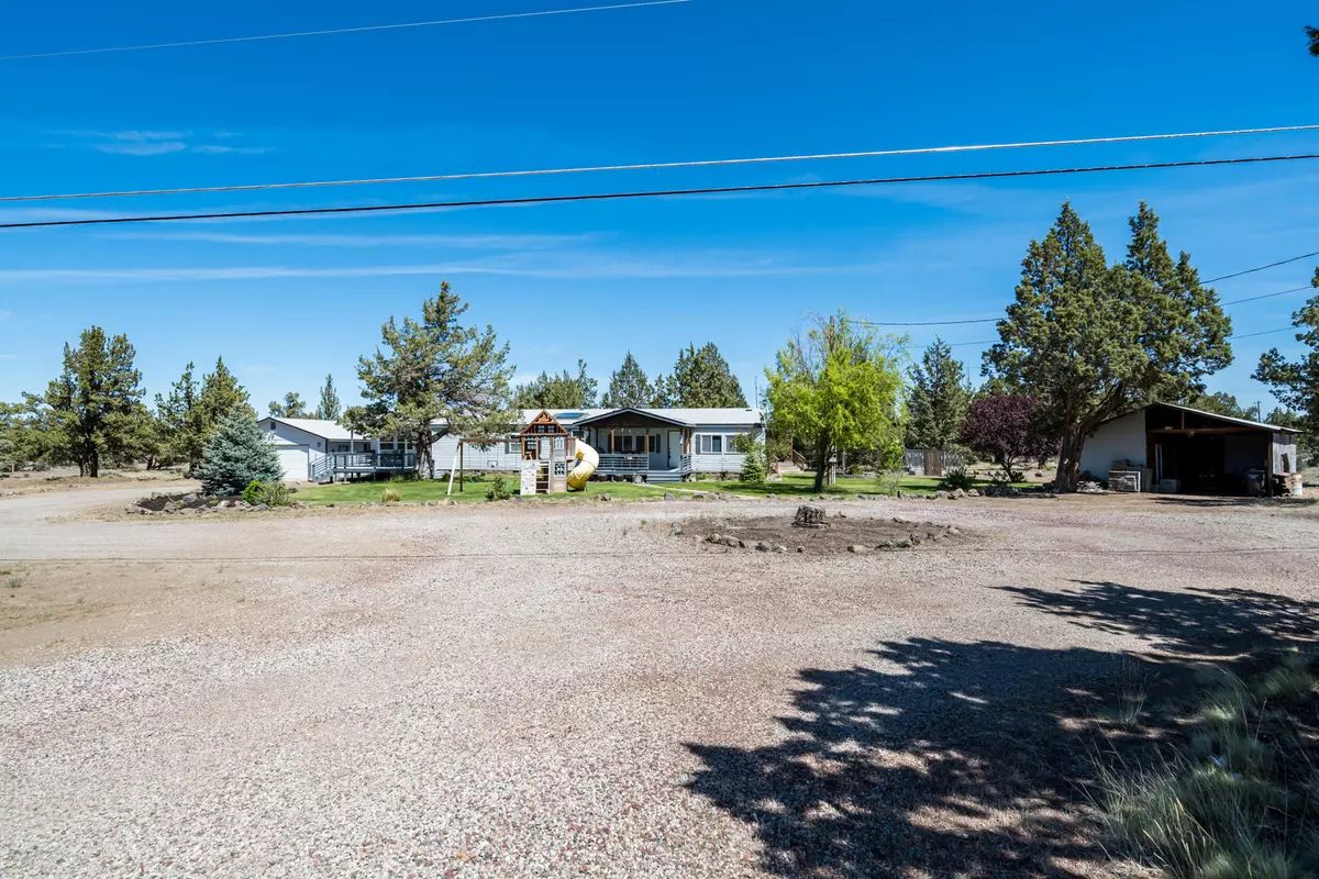 Redmond, OR 97756,7654 Wickiup AVE