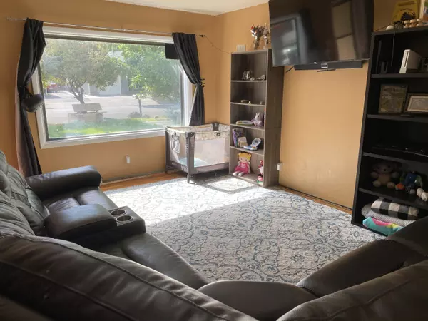 Medford, OR 97501,525 Benson ST