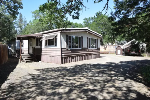 174 Cedar ST, Shady Cove, OR 97539