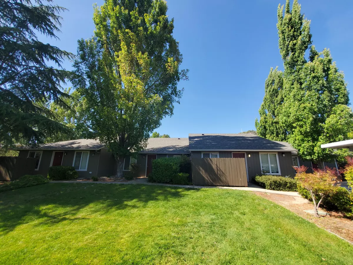 Grants Pass, OR 97526,1814 Fairview AVE