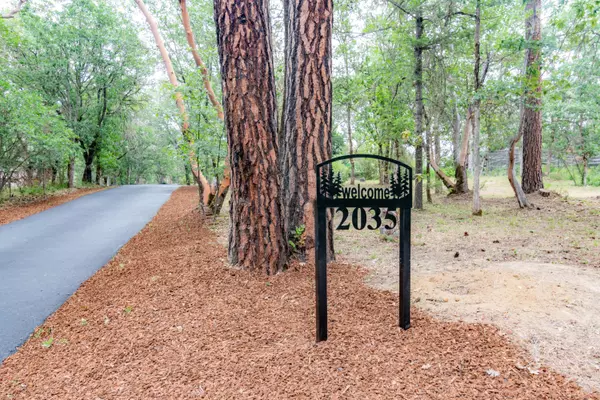 Gold Hill, OR 97525,2035 Foots Creek Left Fork RD