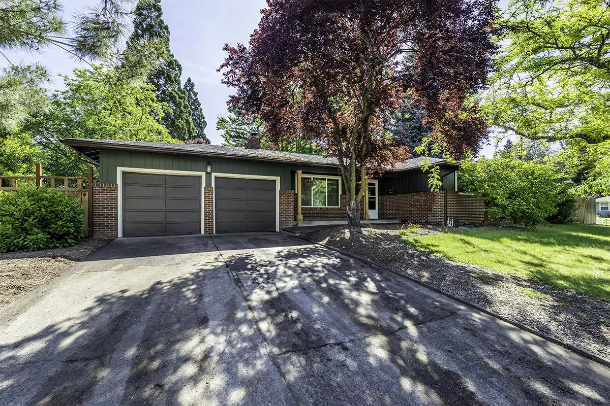 Medford, OR 97504,300 Keene Way DR