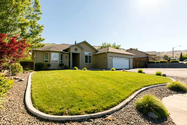 Klamath Falls, OR 97603,5831 Springcrest WAY