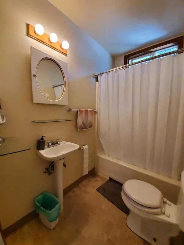 Klamath Falls, OR 97603,4631 Thompson AVE