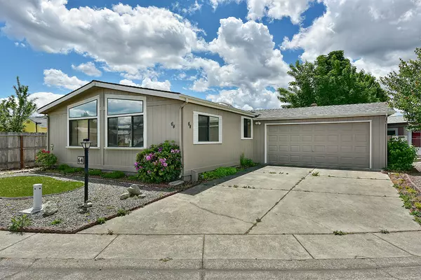 555 Freeman RD #UNIT 64, Central Point, OR 97502