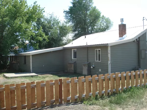 Redmond, OR 97756,340 Fir AVE