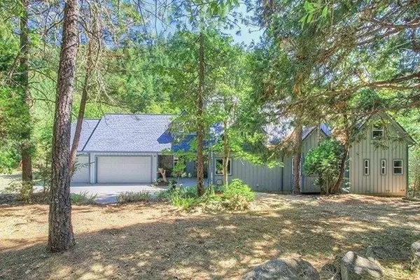 Grants Pass, OR 97526,3891 Granite Hill RD