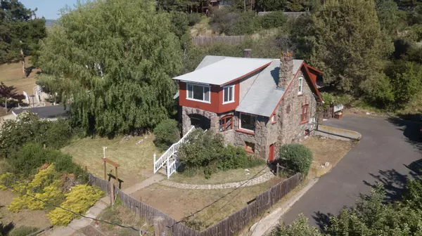 791 Lakeshore DR, Klamath Falls, OR 97601