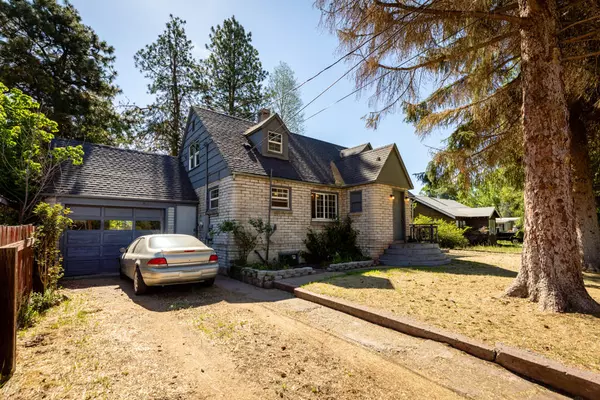 Klamath Falls, OR 97603,1337 Wiard ST