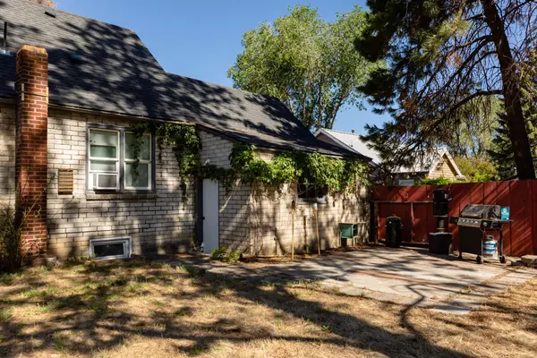 Klamath Falls, OR 97603,1337 Wiard ST