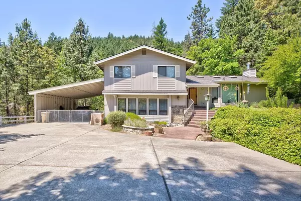 Grants Pass, OR 97526,570 Rancho Vista DR