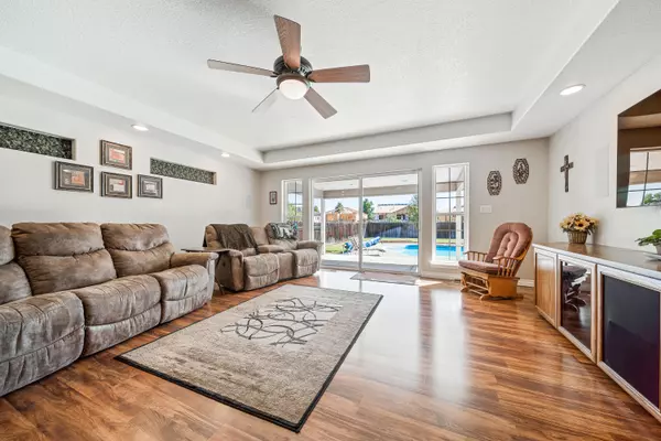 Central Point, OR 97502,507 Glenn WAY