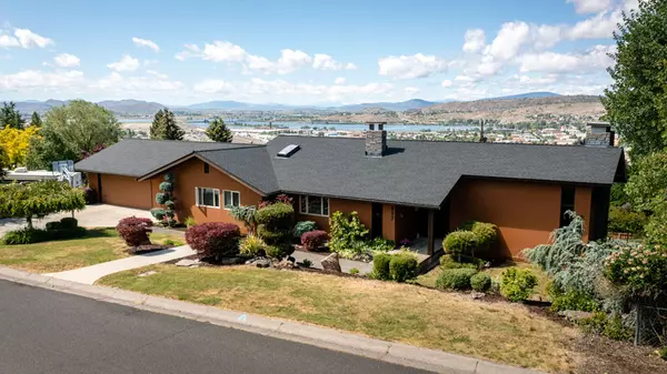 937 Loma Linda DR, Klamath Falls, OR 97601