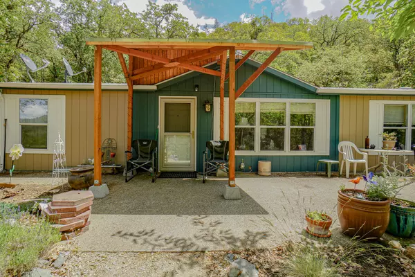 Gold Hill, OR 97525,3401 Galls Creek RD