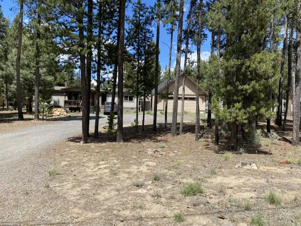 15750 Sparks DR, La Pine, OR 97739