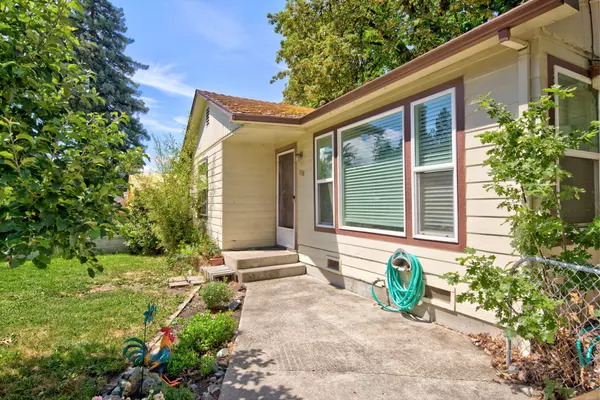 Grants Pass, OR 97526,1238 Hawthorne AVE